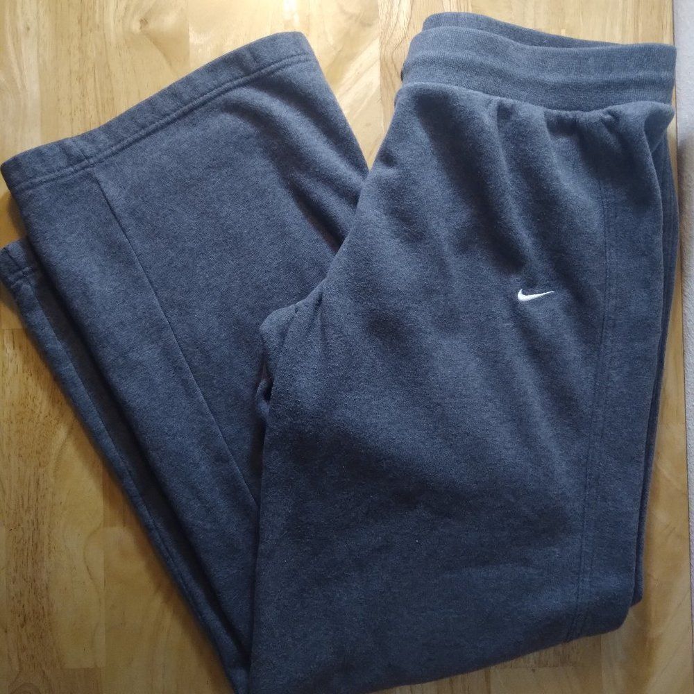 Vintage Nike Small Swoosh Sweatpants Joggers Trainers